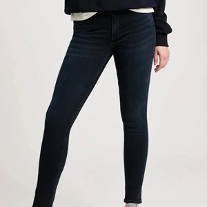 Top Quality Women's Straight Fit Denim Jeans Comfortable Ladies Casual Pants Premium Fashion Jeans for Women at Affordable Price