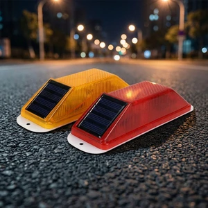 Traffic Night Warning Flash Light Truck Guardrail Obstacle Solar Delineator Site Warning Light Red/Yellow Model 2442