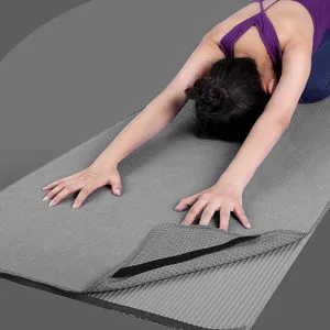 Custom Microfiber Grippy Non-skid Silicone Dot Hot Yoga Mat Towel With Corner Elastic Straps