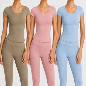Oem Women's Faux Two-Piece Yoga Top Apparel with Built-in Support Bra Contour Side Seams Slim Fit 4-Way Stretch Workout T-Shirt