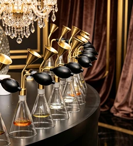 Manufacturers Glass Creative Scent Bottle SPA Spa Brass Scent Instrument White Alcohol Oil Perfume Coffee Beans 80ml
