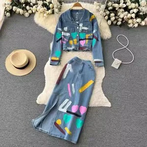 Fashionable and Fashionable Two-piece Suit Women's Autumn Printed Long Sleeve Jean Jacket High Waist Split Half Length Skirt