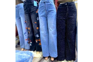 Women's High Waist Skinny Jeans Breathable Cute Knitted Denim with Rhinestone & Floral Embroidery