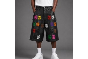 Guangzhou Shangshang Custom Streetwear Below Knee Length Patch Embroidery Rivet Studded Baggy Leather Shorts For Men