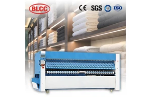 Factory Supply Industrial Washing Auxiliary Equipment Laundry Folding Machine for Cloth Towel Bedsheet 3300mm Length