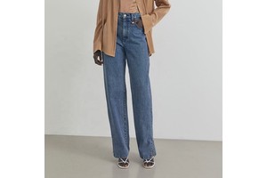 Comfortable Premium Bleach Wash Classic Straight High Waist Women Jeans With Split On Hem