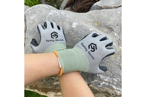 CHUANGYING 15 Gauge HPPE Cut Level C CE Anti-Cut Work Gloves with Nitrile Liner Foam Palm Coating Safety Gloves