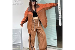 Wholesale Full-Zip Fashion Pocket Denim Strips Women Jacket