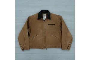 Men's Vintage Autumn Denim Jackets OEM Loose Fit Breathable Eco-Friendly Quick Dry Zipper Closure Stand Collar Solid Color Front