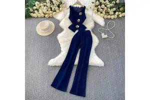 Stylish and Chic Outfit Round-neck Sleeveless Denim Vest With Metal Buckles Paired With High-waisted Wide-leg Pants