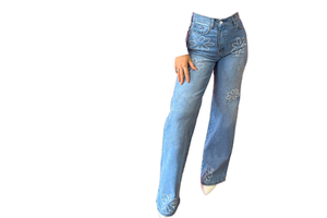 Quality Vintage Washed Embroidery Rhinestone Flower Embellished Casual Denim Jeans Women