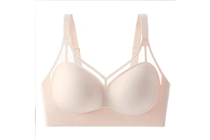 Women Seamless Sports Bra With Crisscross Straps Breathable Medium Support Yoga Bra Solid Color Beige