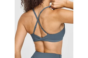 Factory New Fashion Cross Back Sports Bra Workout Activewear Yoga Soft Deep V Sports Bra for Women