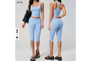 Custom Logo Summer Breathable Stylish Sportswear 2 Piece Suit Tank Tops Capri Leggings Set Yoga Pilates Loungewear