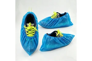 Thickened CPE Shoe Covers Are Waterproof Dustproof And Tear Resistant Disposable For Hygiene Without Washing