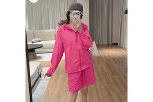 2026 New Arrival Women's Sun Protection Jacket and Shorts Set Designer Luxury Loose Fit Casual Sports Two Piece Suit,