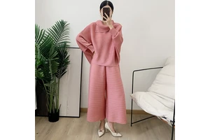 Plus Size Women's Solid Casual Pleated Suit Loose Design Lapel Top Elastic Waist Wide Leg Ankle Pants One Set 100% Polyester OEM