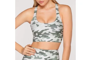 High Quality Women's Compression Strappy Sports Bra Lightweight Sexy Crisscross Back Breathable Yoga Bra Front Made Spandex