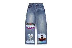 Moderate Denim Unisex Blue Jeans 70% Cotton/28% Polyester/2% Spandex Blend 16.0 Oz/yd (543 G/m) Fabric Weight Sun Fade Design