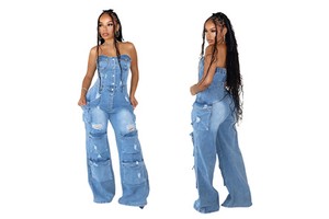 2025 Fashion Women Overall Street Style Stretchy Blue Denim Off Shoulder Buttons Cargo Pockets One Piece Wide Leg Jean Jumpsuit