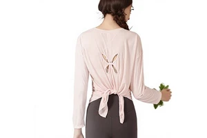 Early Autumn Yoga Top for Women Slimming Breathable Lightweight Polyester Long-Sleeve T-Shirt for Pilates and Workout