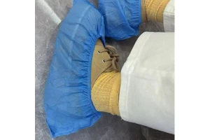 Wholesale Custom Good Quality Medical Protective Disposable Shoes Cover Material CE Certified EO Disinfecting 40x16cm Stock