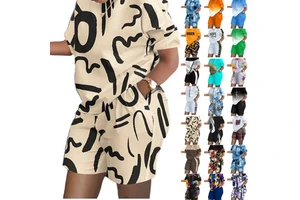 Women's Casual Fashion Two-Piece Suit Round Neck Short Sleeve Digital Printed T-Shirt with Elastic Waist Shorts Solid Pattern