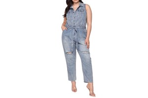 Wholesale OEM&ODM Service Fashion Design Light Wash Casual Plus Size Mom Denim Suspenders Overalls Jumpsuit