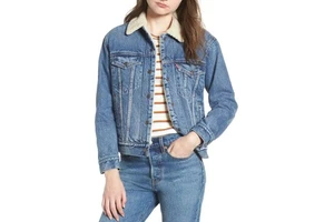 High Quality Women's Cropped Denim Jackets Casual Jean Coat With Fur Custom OEM Supply