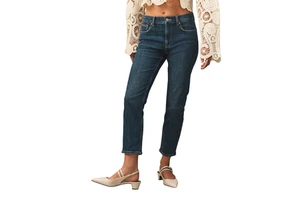 Stylish Women Denim Jeans Designed with Comfort Focused Stretch Material