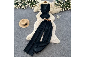 A Retro Denim Suit for Women's Summer Sleeveless Waistcoat and High-waisted Trousers, a Slimming Two-piece Set