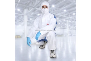 Wholesale 3M 4535 Disposable Dustproof Anti-Static Breathable Non-woven Fabric Hooded Coverall for Chemical Protection