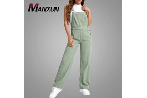 Wholesale Denim Women's Fashion Overalls Patched Pocket Women's Overalls Plain Dye Jeans Tracksuits for Women