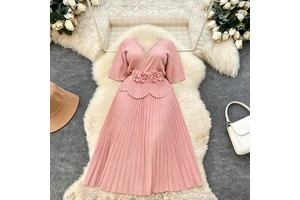 Elegant Woman 2-Set Fashion Suit Unique Pleated V-neck Top Loose Skirt Pleated Design Plus Size Free