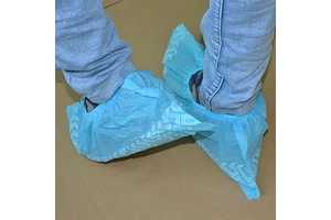 Factory Supply Cheap Disposable Blue PP Non Woven Materia Printing L Safety Shoe Covers Non-Skid With Anti-Dust Features