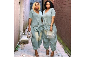 Y2205 Women's Loose Fitting Jumpsuit with Fashionable Personality, Large Pocket Washed Denim Jumpsuit