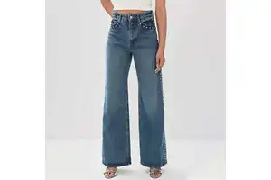Flattering Fit Womens Denim Jeans Suitable For Casual Styling And Daily Wear