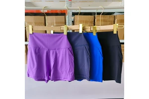 Wholesale Gym Fitness Women Activewear Running Shorts Yoga Wear Gym Workout Biker Shorts With Pockets