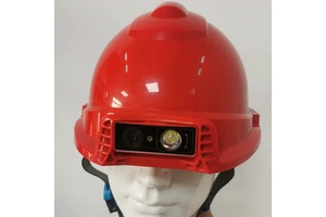 Smart ABS Hard Hat with WiFi/4G Built-in 32G 16MP Camera LED White Light GPS/Beidou Positioning IP66 Protection