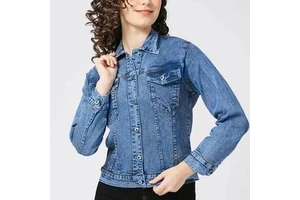 High Quality 100% Cotton Women's Jeans Jackets Breathable and Reasonably Priced for Winter Seasons with Button Decoration
