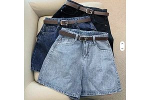 Women's High Waist Breathable Vintage Denim Shorts With Belt And Button Light Wash For Summer