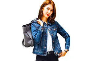 Women's Denim Jacket Distressed Jean Coat Jeans Trucker Jacket for Women Girls Wholesale and Customize Breathable