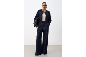 Women's Denim Two-Piece Set In Dark Wash Elegant Jean Suit With Long Sleeve Top And Wide-Leg Pants For Modern Office Style