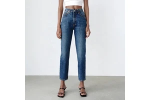 High Quality Basic Casual Straight Style Women's Jeans Breathable Denim with Logo on Waist Wholesale From China