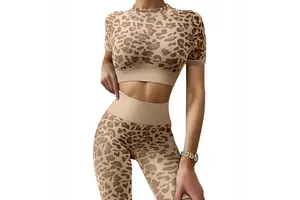 Customized Women's Sexy Cute Leopard Print Yoga Suit Exquisite Short Sleeved High Waisted Pants Sports Two-Piece Set Plus Size