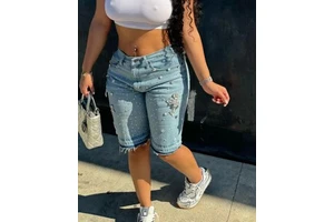 Hip Hop Style High Waist Gym Shorts Women Blue Denim Rhinestones Button Washed Graphical Hot Shorts Streetwear Y2K Women's Short