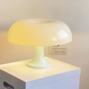 Nordic Creative High-end Mushroom Table Lamp Decorative Atmosphere Lamp Bedroom Study Bedside Table Atmosphere Night Light