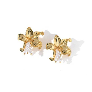 New Brass Pearl Jewelry Tassel Pearl Earrings Flower-colored Stud Earrings