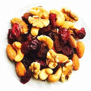 Mixed Party Nut OEM Daily Nuts and Dried Fruit Mixed Nuts and Fruits