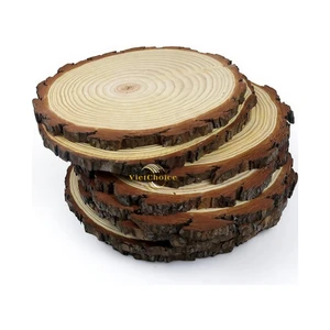 Rustic Round Pine Wood Tree Slices With Bark For Wedding Decor And Table Centerpieces